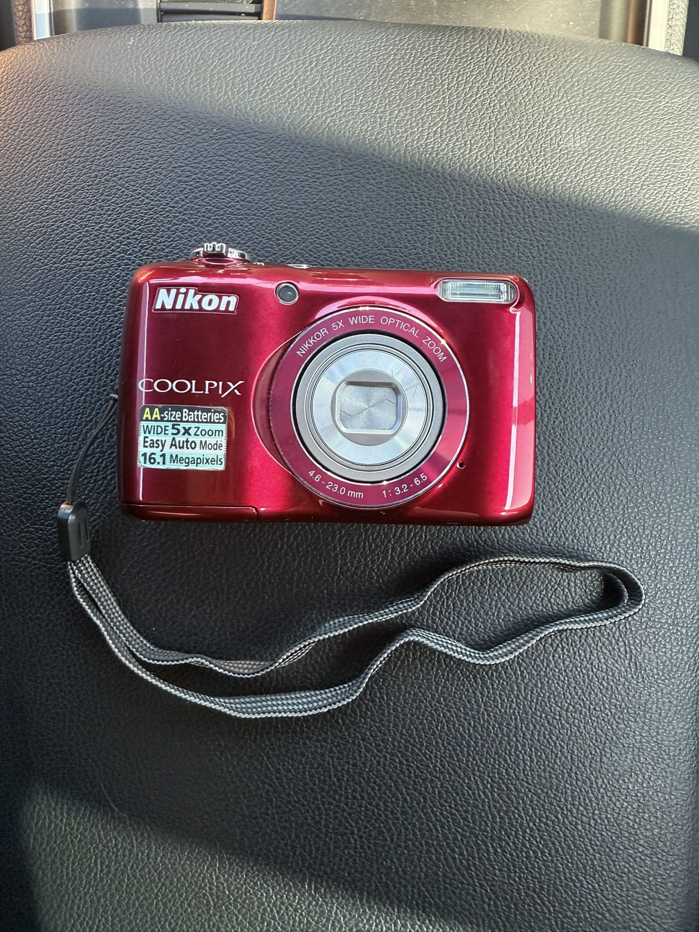 Nikon Coolpix L26 Red Digital Camera