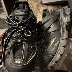 Balenciaga Track 1 Size 39 Us 8.5 women’s 6.5 boys
