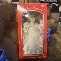 1994 Porcelain Animated Collectible Doll 
