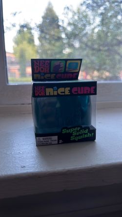 blue nice cube Needoh