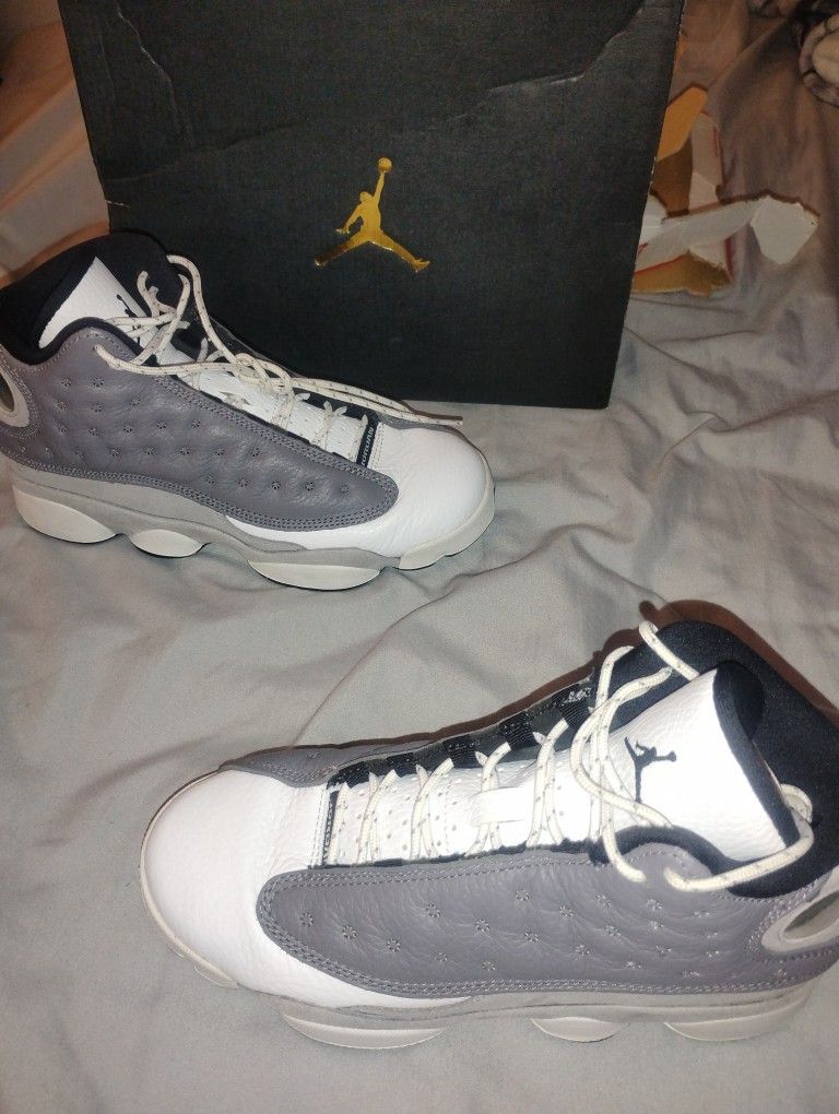 Jordans..... Size 5Y