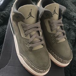 Jordan 3s BRAND NEW 2 Sizes Left 6.5 Y 7Y