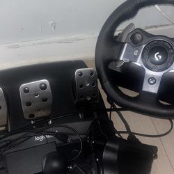 Logitech G920 Steering Wheel With Shifter