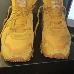 REEBOK CARDI B CLASSIC LEATHER 