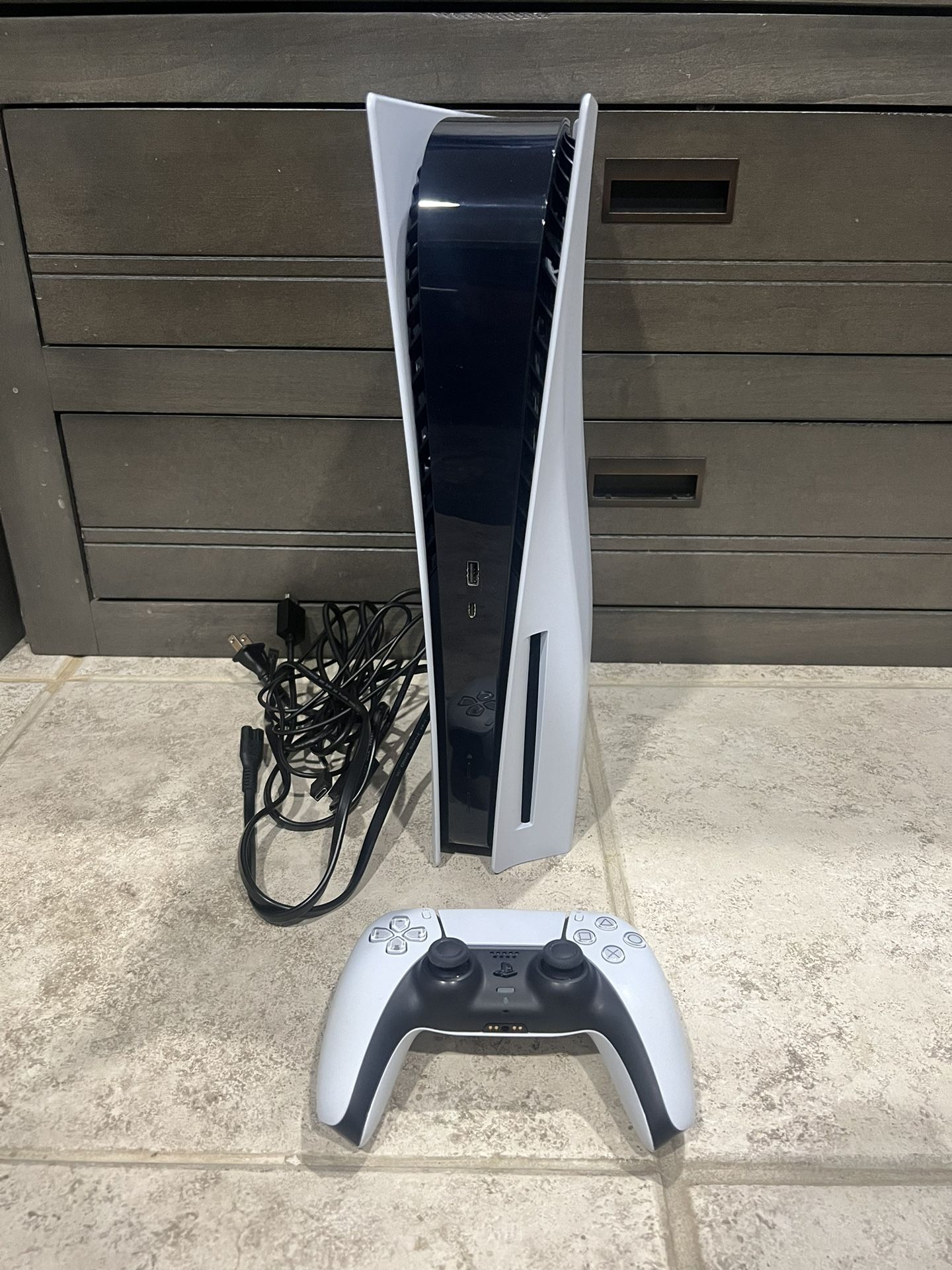 Like New PS5 Disc Edition