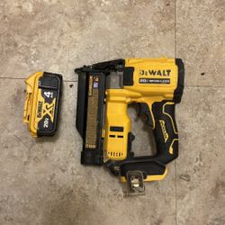 ATOMIC 20V MAX Lithium Ion Cordless 23 Gauge Pin Nailer