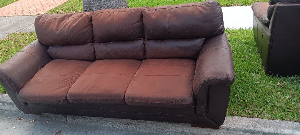 Free Couch