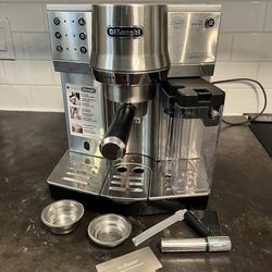 Delonghi Automatic Cappachino/Espresso Machine Ec860 M