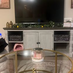 Signature Design by Ashley Havalance Farmhouse TV Stand