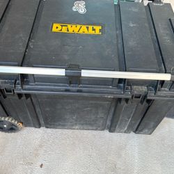 DeWALT - Storage Box