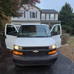 2019 Chevrolet Express 2500