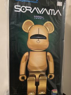 Bearbrick x Hajime Sorayama Sexy Robot 1000% Gold