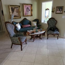 Victorian Antique Fuenisher In Great Condition  With Solid Marble Table