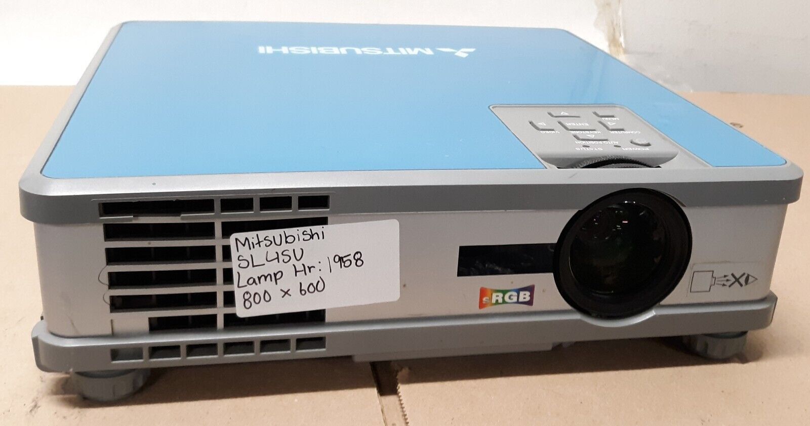 Mitsubishi XL8U LCD Projector