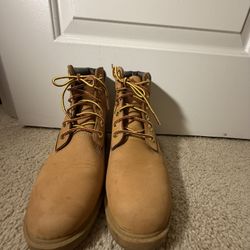Timberland Boots – Women’s – Good Condition – Priced to Sell
