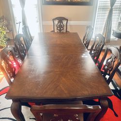 8 Chair Wooden Dinning Table 