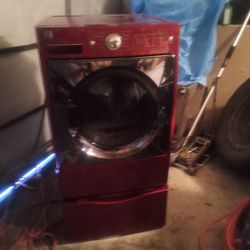 Kenmore Elite Dryer w/Steamer Electric.