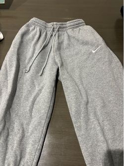Small Nike women’s grey sweatpants