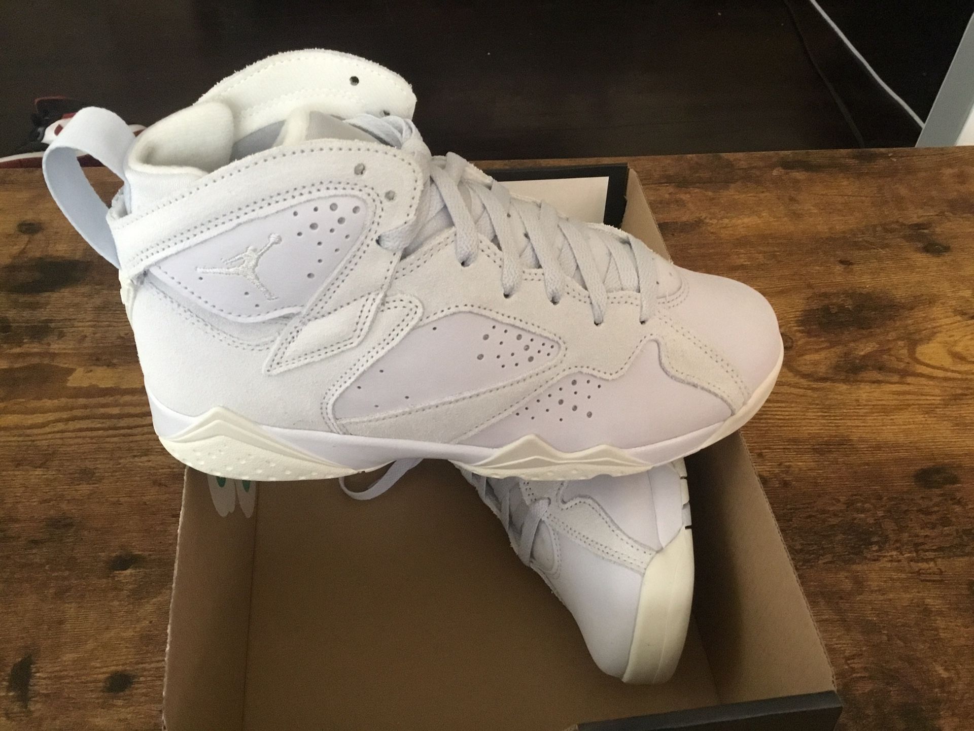 New Kid’s Air Jordan 7 Retro size 6.5Y/8W