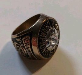 New York Knicks 1973 World Championship NBA Ring Size 10.5