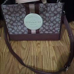 Coach Tote 