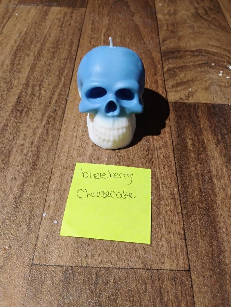 Blueberry Cheesecake Skull Candle