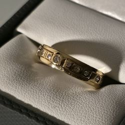 18k Gold Diamond Ring 