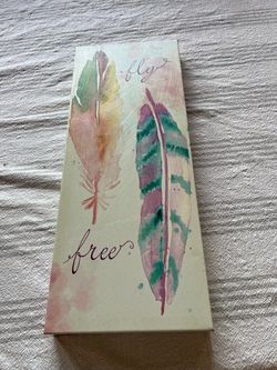 Fly free wall decoration
