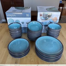 Mikasa Maddox Teal Stoneware Dishes