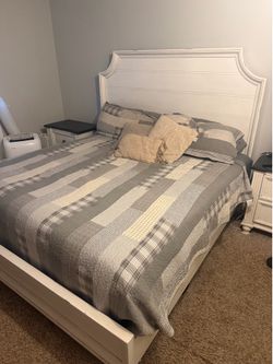 Old cannery king size bed frame and matching night stands