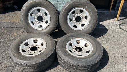 Chevy or Gmc 16 Inch 8 Lug steel wheels with old tires