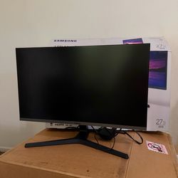 Samsung 27” LED monitor SR35