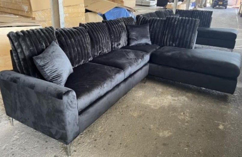 💥 Chriz Modren Sectional w Pillows  ✨