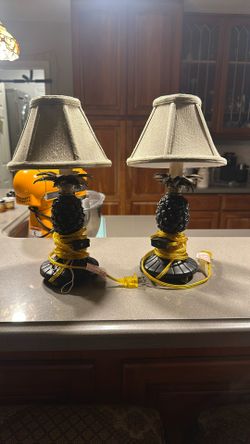 Vintage Castilian Pineapple Lamp (2)