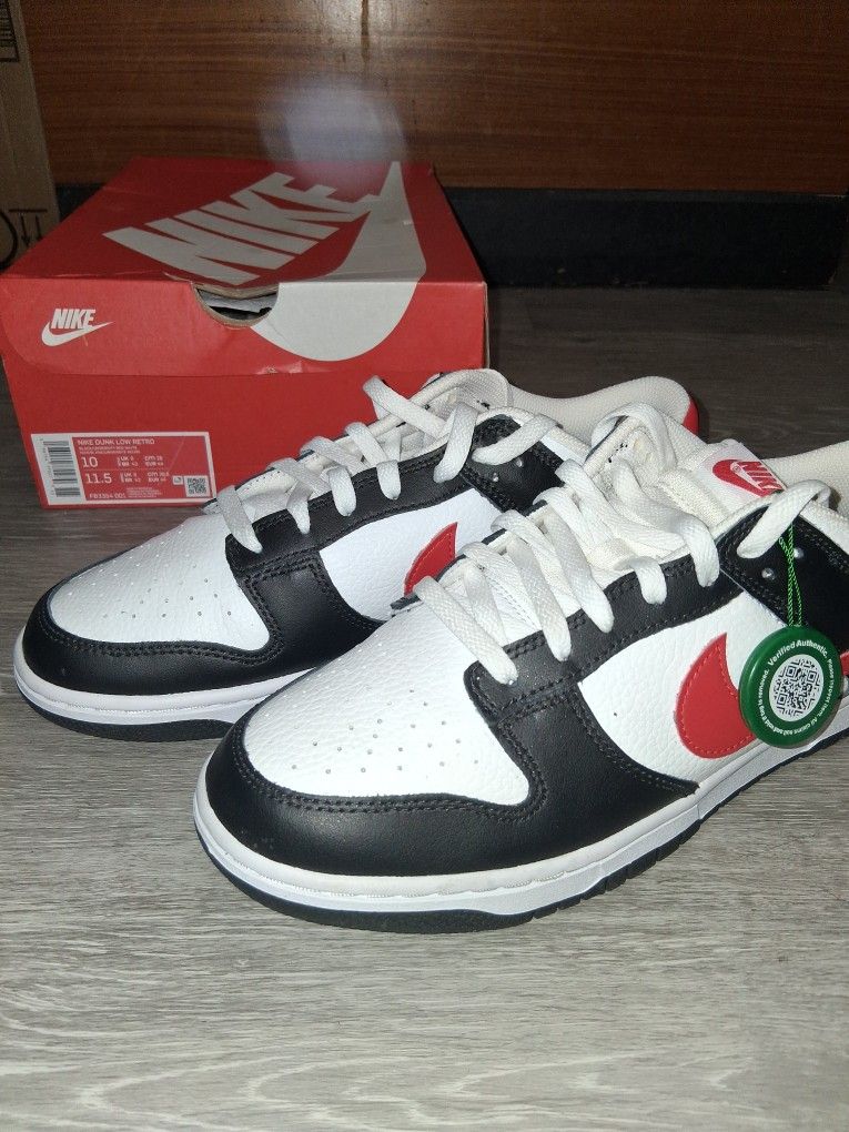 Nike Dunk Low Retro Red Swoosh 
