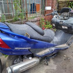 2006 Suzuki Burgman 400
