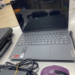 Lenovo  Ideapad Flex W/case Charger Mouse 16GB Ram 512GB Mem 