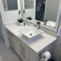 Bathroom Cabinets 