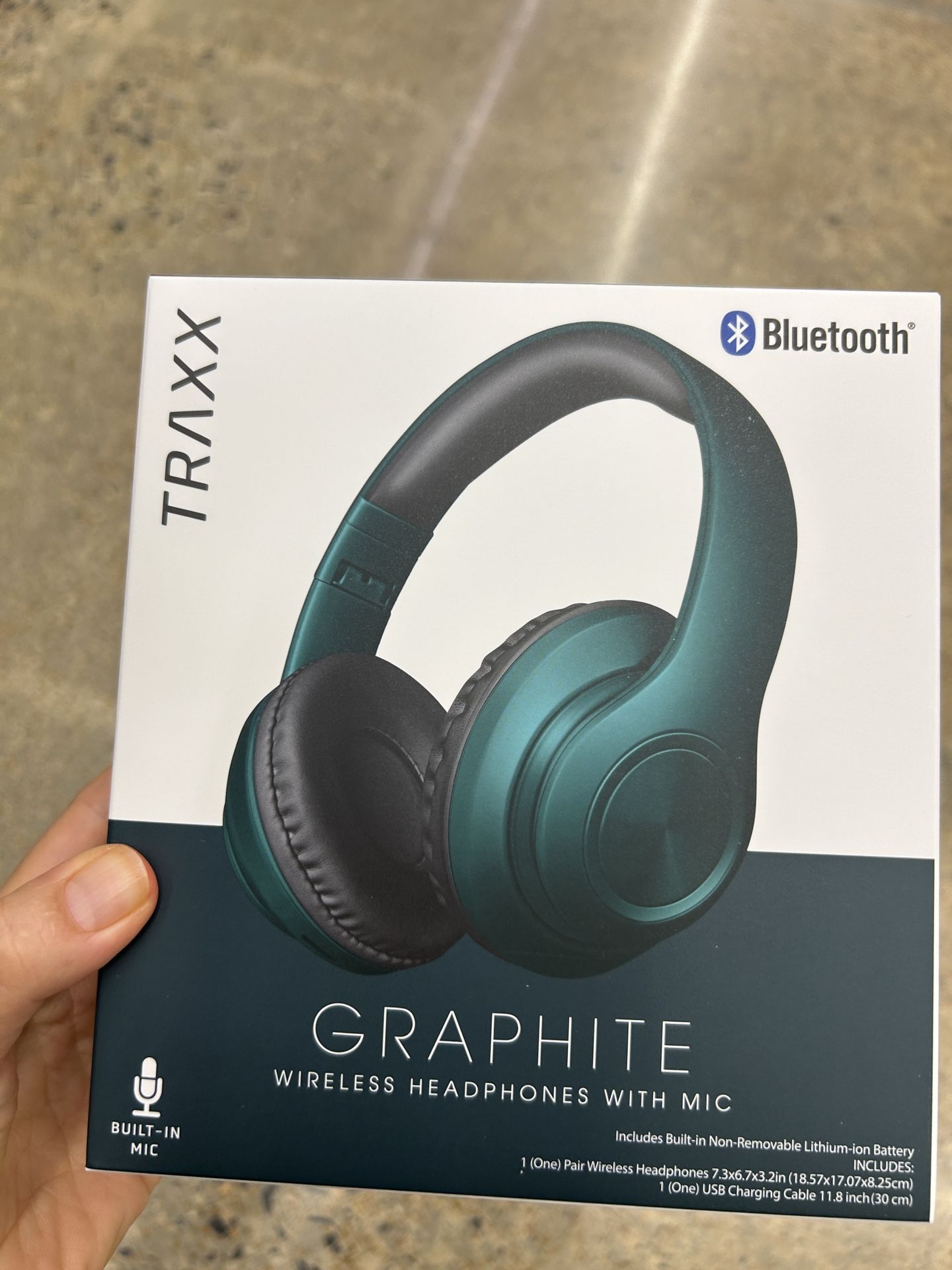 NWT bluetooth wireless Headphones with mic