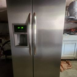 Frigidaire Refrigerator
