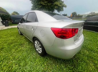 SILVER 2010 KIA Forte