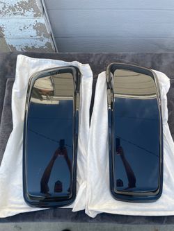 Harley Davidson saddlebag lids
