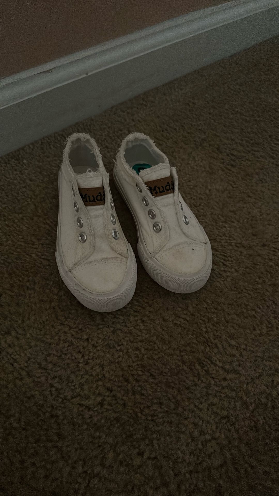 Toddler girl sneakers