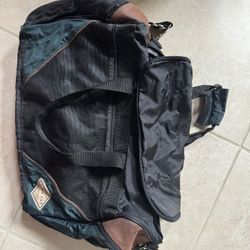 Authentic Echo Bay Sport Bag