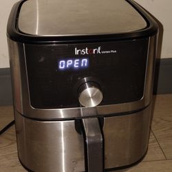 INSTANT VORTEX PLUS AIR FRYER