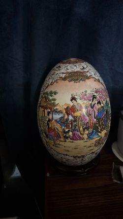Painting egg