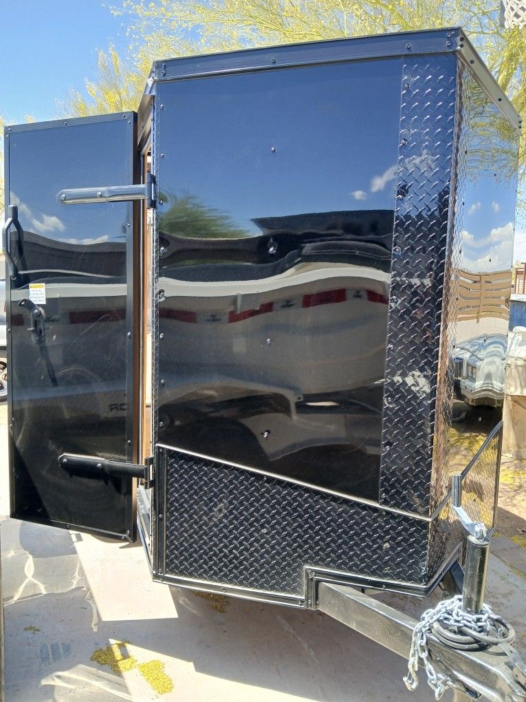 2025 Enclosed Cargo Trailer 5 X 8