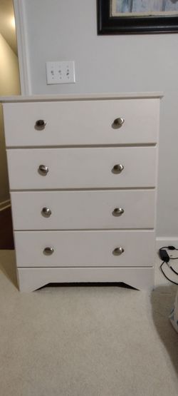 Adorable Dresser
