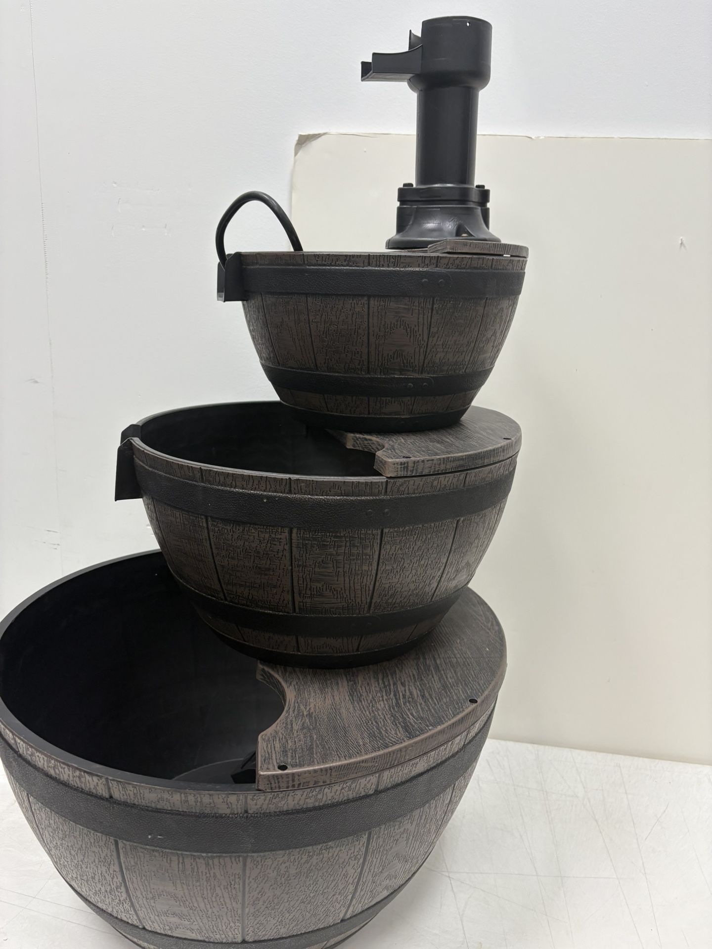 Outdoor 3 Tier Water Barrel Fountain