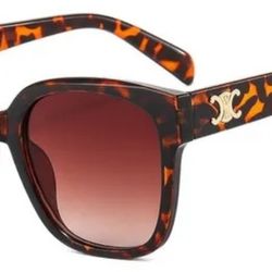 Sunglasses Comes With Case 